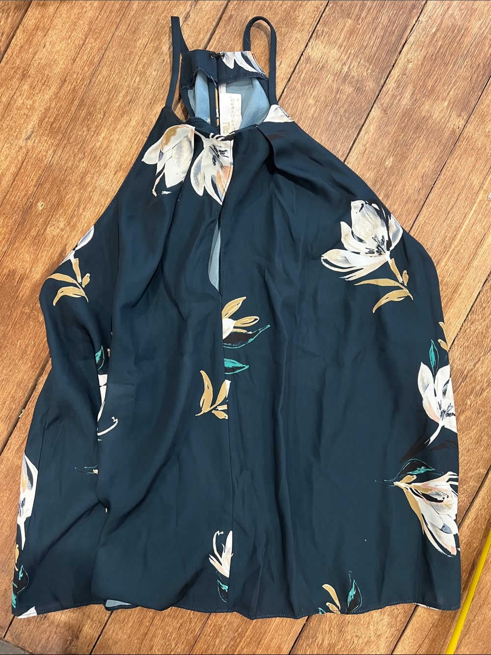 Amanda Uprichard blouse halter/tank
Medium